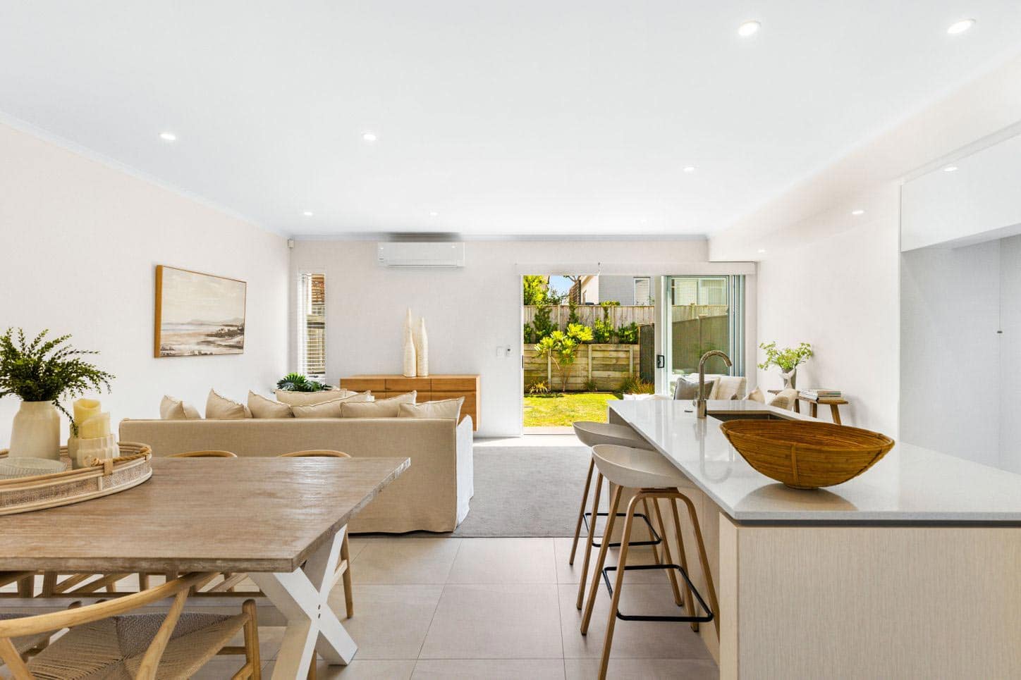 Owen Chapman Drive – Red Beach